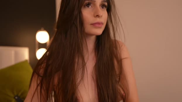 dovia Female Chaturbate 23-02-2025