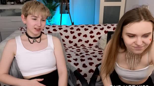 velvetvalkyries Couple Chaturbate 22-02-2025