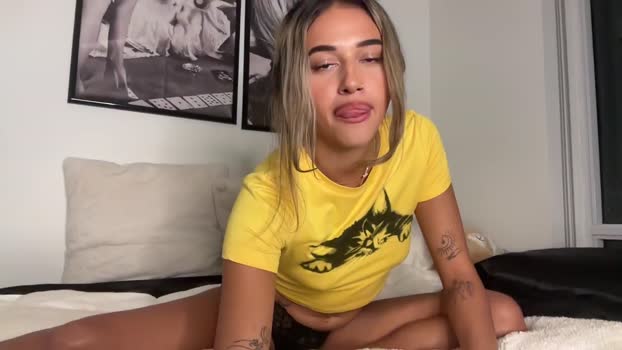 leftsharkcait Female Chaturbate 23-02-2025