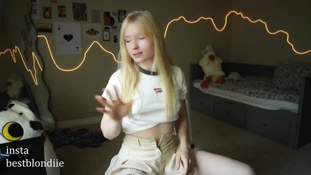bestblondiiecb Female Chaturbate 28-02-2025