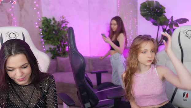 bright_diamonds_054 Couple Chaturbate 28-02-2025