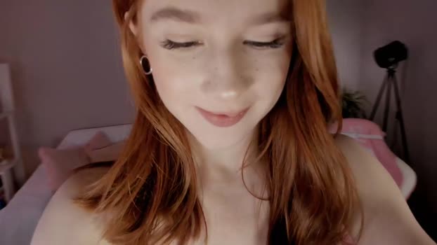 leahsthetics Female Chaturbate 01-03-2025