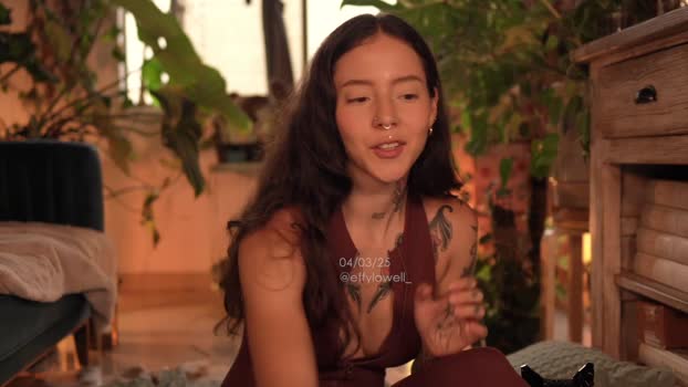 effylowell_ Female Chaturbate 04-03-2025