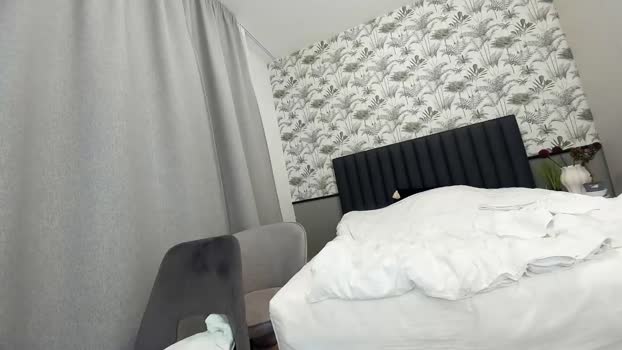 ehotlovea Female Chaturbate 04-03-2025