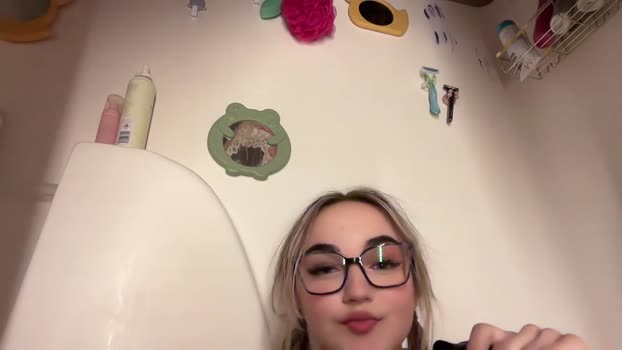 iris_world Female Chaturbate 06-03-2025