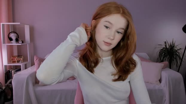 leahsthetics Female Chaturbate 15-03-2025