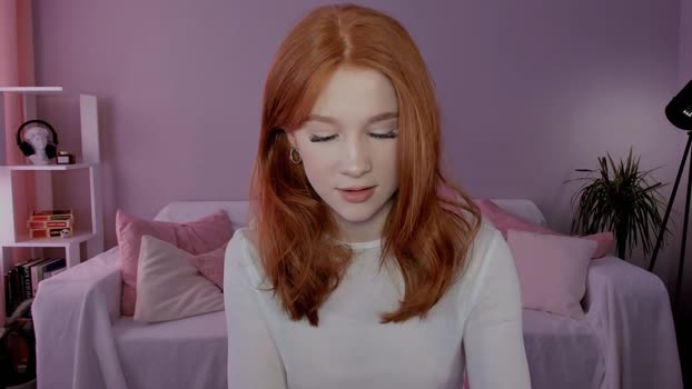 leahsthetics Female Chaturbate 15-03-2025