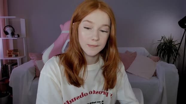 leahsthetics Female Chaturbate 21-03-2025