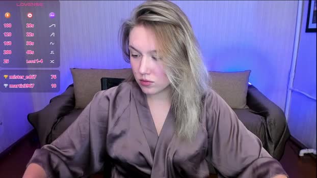 rose_brooks Female Chaturbate 25-03-2025