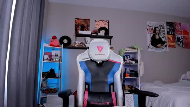 vivian_qwerty Female Chaturbate 26-03-2025