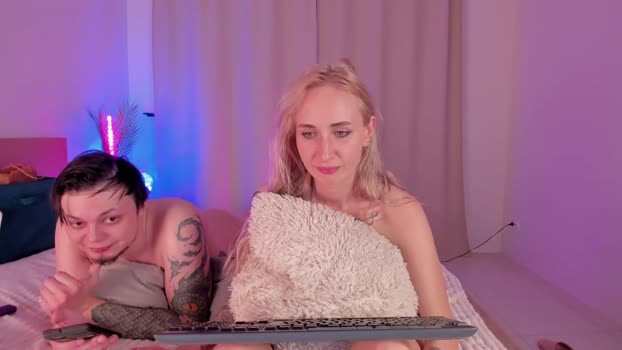 kiss__it__better Couple Chaturbate 28-03-2025
