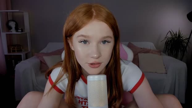leahsthetics Female Chaturbate 01-04-2025
