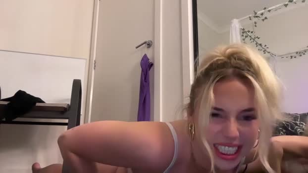 skyyler1 Female Chaturbate 02-04-2025