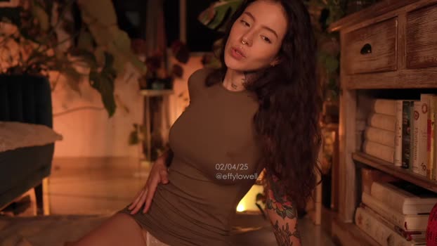 effylowell_ Female Chaturbate 03-04-2025