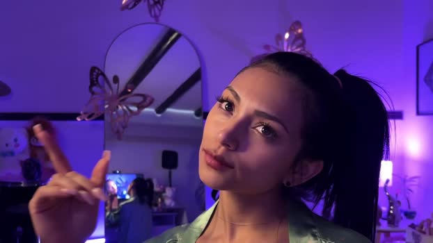 sweet_littleee Female Chaturbate 03-04-2025