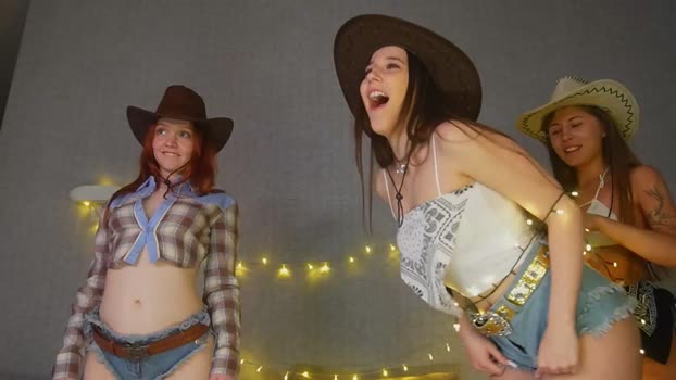 sexxxsirens Couple Chaturbate 04-04-2025