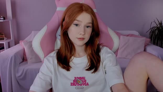leahsthetics Female Chaturbate 05-04-2025