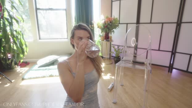 phoenix_taylor Female Chaturbate 04-04-2025