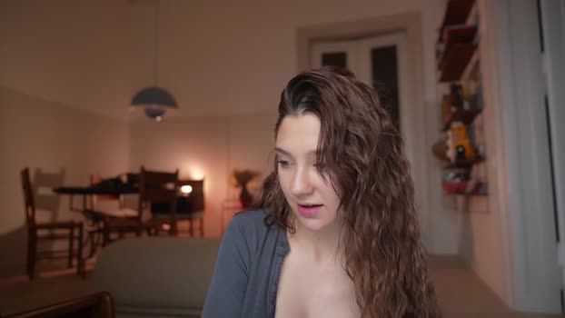 mia_elfie Female Chaturbate 07-04-2025