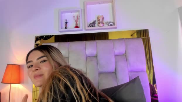 _emily_r Female Chaturbate 11-04-2025