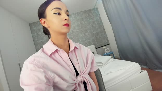 ehotlovea Female Chaturbate 13-04-2025