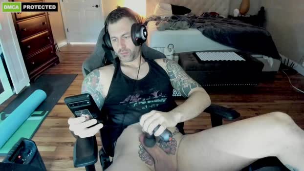 johnnyworkshard112358 Couple Chaturbate 16-04-2025