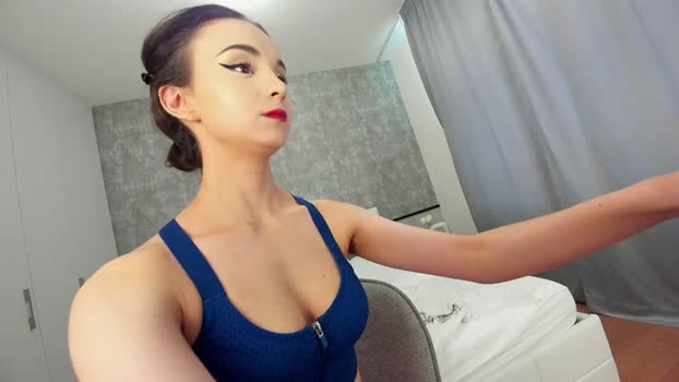 ehotlovea Female Chaturbate 19-04-2025