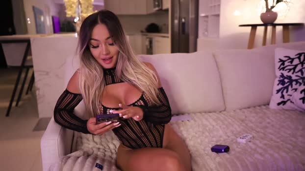 fantasystudiox Female Chaturbate 19-04-2025