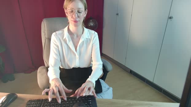 fr_coco Couple Chaturbate 19-04-2025