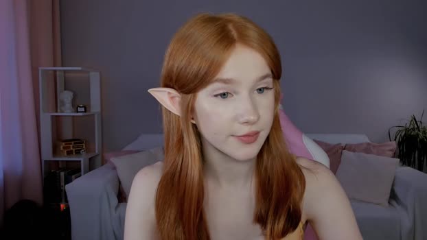 leahsthetics Female Chaturbate 19-04-2025