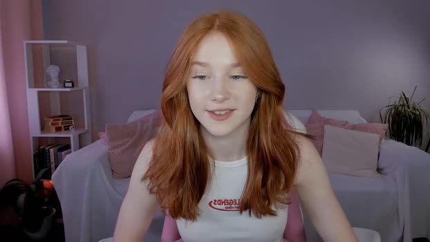 leahsthetics Female Chaturbate 22-04-2025