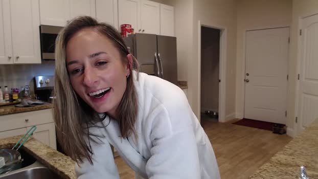 holihurricane Female Chaturbate 25-04-2025