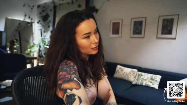 leonamell Female Chaturbate 24-04-2025