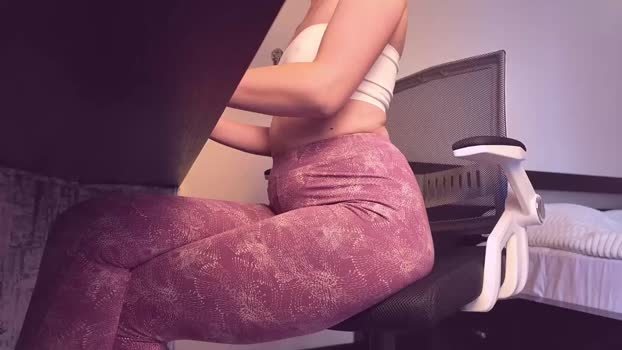 ela_stance Female Chaturbate 27-04-2025