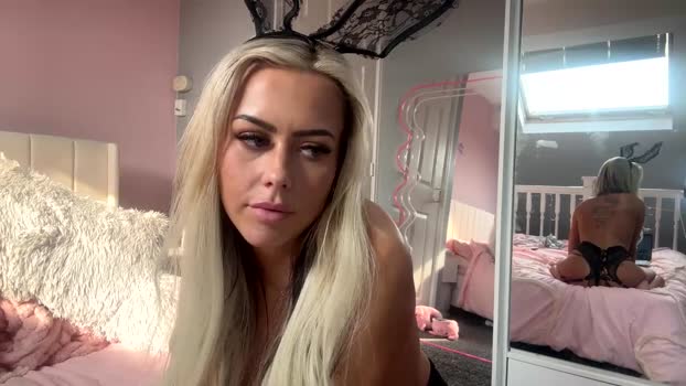 itsmelolax Female Chaturbate 26-04-2025