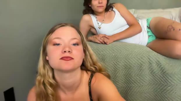 iheartcassie2844 Couple Chaturbate 28-04-2025