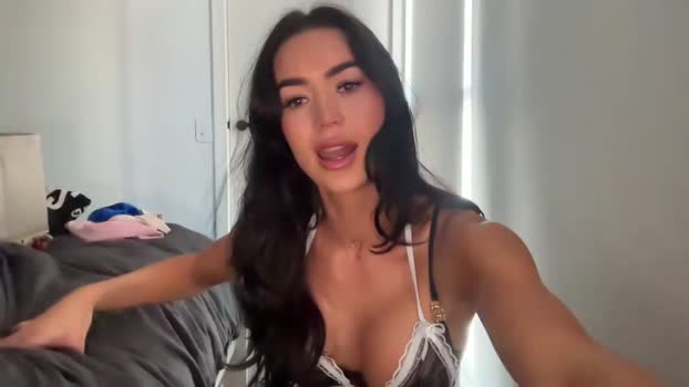 emillyyyx Female Chaturbate 30-04-2025