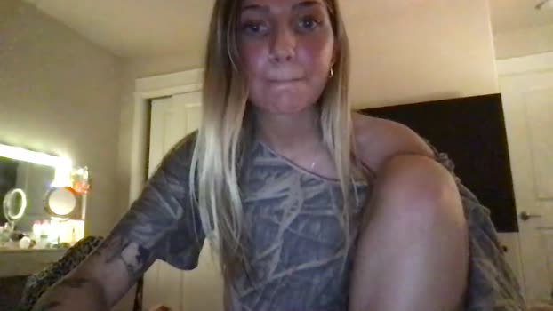emiefox2 Female Chaturbate 03-05-2025