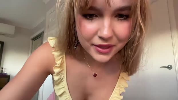 kittengirlxo Female Chaturbate 04-05-2025
