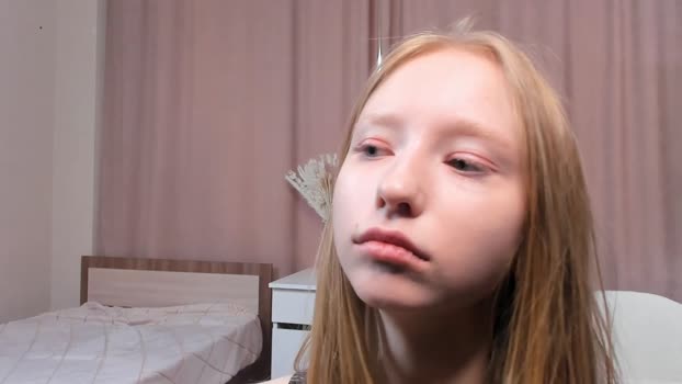 lynetcheckley Female Chaturbate 04-05-2025