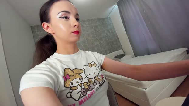 ehotlovea Female Chaturbate 05-05-2025