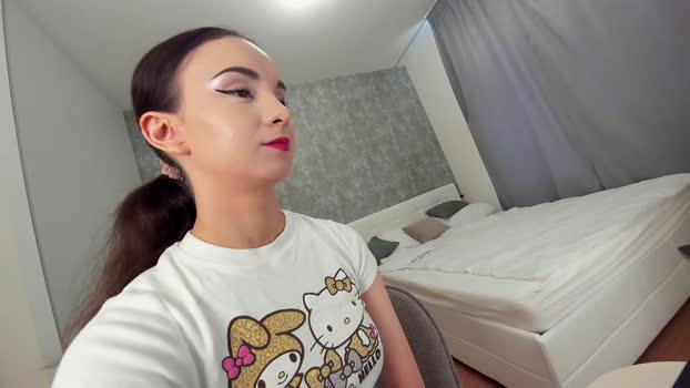 ehotlovea Female Chaturbate 05-05-2025