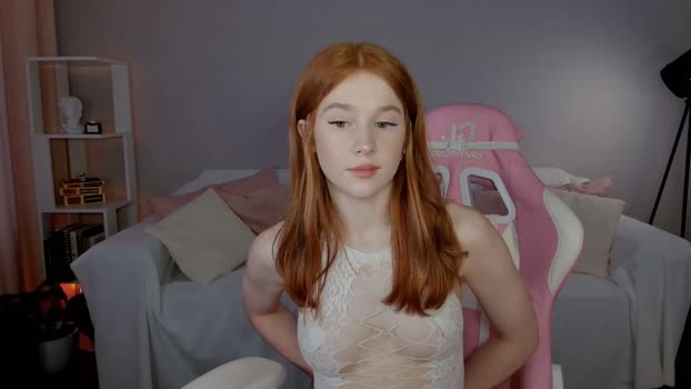 leahsthetics Female Chaturbate 08-05-2025