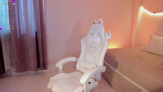 lm_kloeeh Female Chaturbate 09-05-2025
