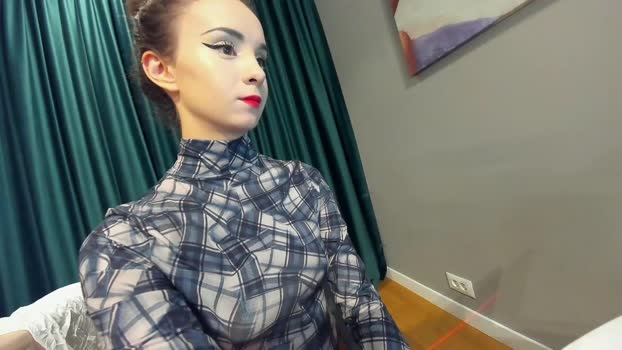 ehotlovea Female Chaturbate 10-05-2025