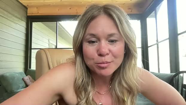 wisco_woman Female Chaturbate 12-05-2025