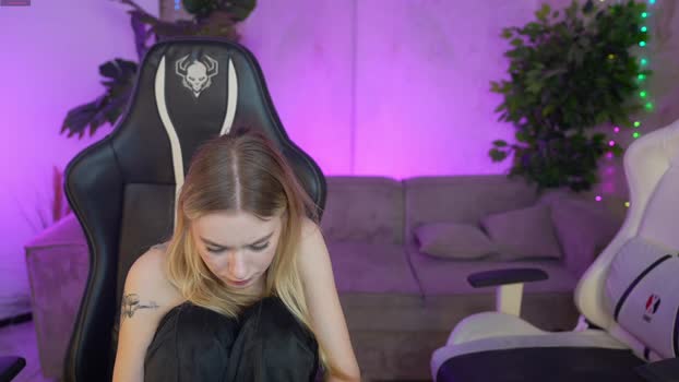 bright_diamonds_054 Couple Chaturbate 15-05-2025
