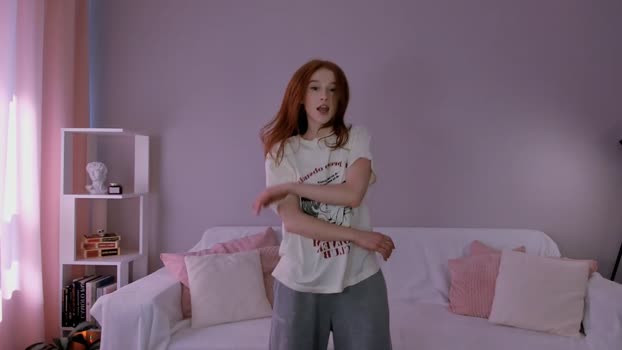 leahsthetics Female Chaturbate 16-05-2025