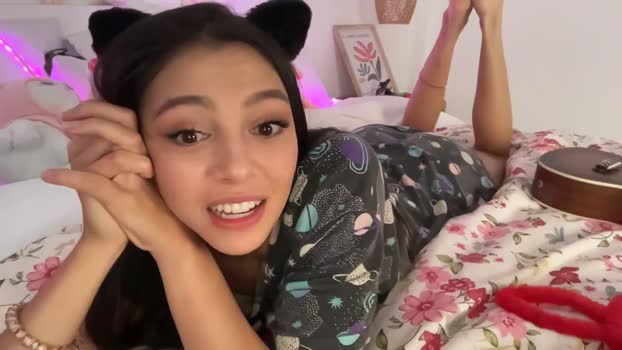 keirasworld Female Chaturbate 17-05-2025
