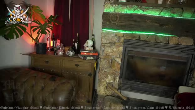 naughty_skull Female Chaturbate 19-05-2025
